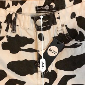 Boohoo Shorts - Boohoo cow print high rise shorts size 10 Boohoo Shorts - Boohoo cow print high rise shorts size 10